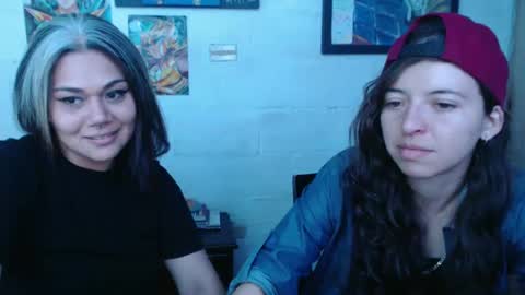 Snapshot of alexablu3 chatting on 01-11-25, 01:16 Alexa Blu3 online show from 01-11-25, 01:16