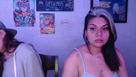 Snapshot of alexablu3 chatting on 09-24-25, 11:19 Alexa Blu3 online show from 09-24-25, 11:19