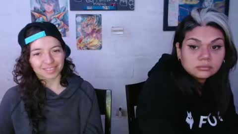 Snapshot of alexablu3 chatting on 10-04-25, 02:09 Alexa Blu3 online show from 10-04-25, 02:09