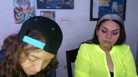 Snapshot of alexablu3 chatting on 10-12-25, 01:04 Alexa Blu3 online show from 10-12-25, 01:04