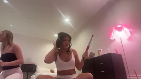 Snapshot of alexajefferies chatting on 10-09-25, 05:55 alexajefferies online show from 10-09-25, 05:55