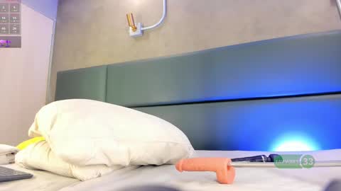 Snapshot of alexamonroe_ chatting on 09-27-25, 09:53 Alexa online show from 09-27-25, 09:53