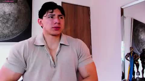 Snapshot of alexander_classy chatting on 07-15-26, 05:29 Alex online show from 07-15-26, 05:29