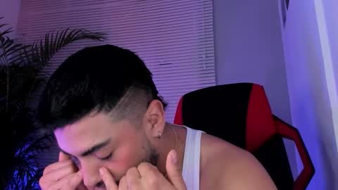 Snapshot of alexander_diiaz chatting on 09-12-25, 10:37 Alexander Diaz online show from 09-12-25, 10:37