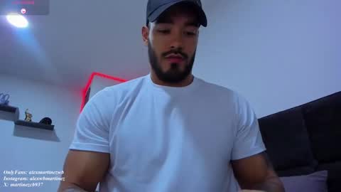 Onlyfansalexmartinezwb  Instagram alexwbmartinez  Twitter martinezcb937 online show from 10-09-25, 11:03