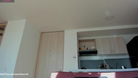 Onlyfansalexmartinezwb  Instagram alexwbmartinez  Twitter martinezcb937 online show from 04-24-26, 09:06