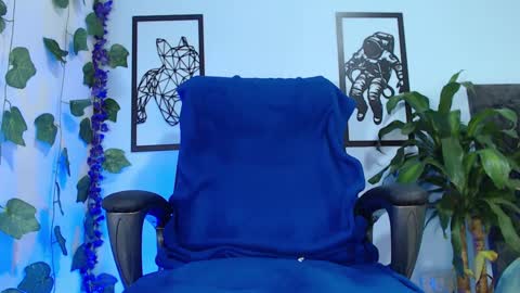Snapshot of alexander_millerx chatting on 03-08-25, 12:11 alexander online show from 03-08-25, 12:11