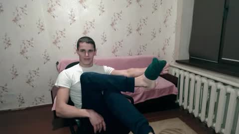 Snapshot of alexanderstrongs chatting on 12-21-24, 07:16 alexanderstrongs online show from 12-21-24, 07:16