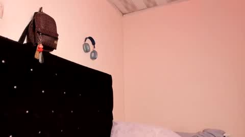 Snapshot of alexandra_clauss chatting on 09-19-25, 01:56 alexandra clauss online show from 09-19-25, 01:56