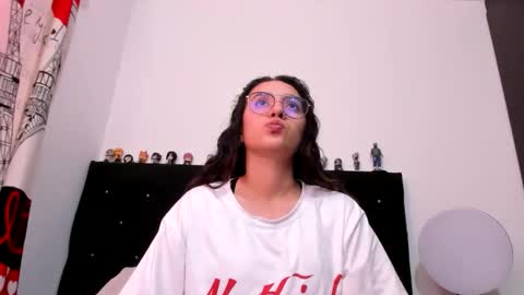 Snapshot of alexandra_clauss chatting on 02-14-26, 09:44 alexandra clauss online show from 02-14-26, 09:44