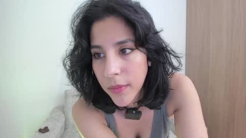 Snapshot of alexandra_fiore chatting on 01-27-25, 02:53 I am Alexandra online show from 01-27-25, 02:53