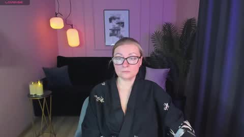 Alexandra online show from 02-08-25, 02:05