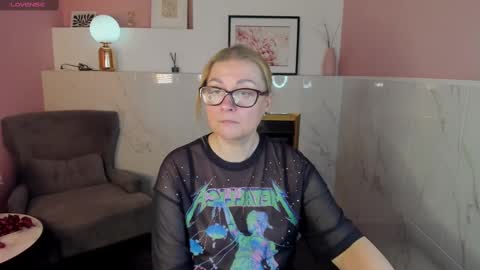 Alexandra online show from 02-17-25, 11:44