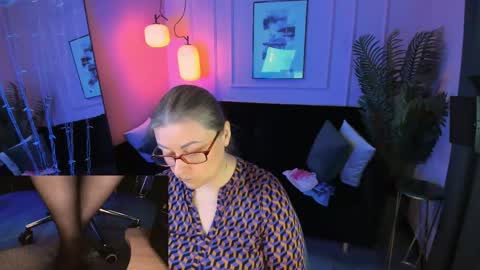 Alexandra online show from 04-28-26, 09:20