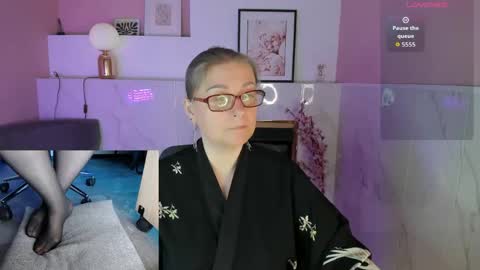 Alexandra online show from 05-08-26, 02:11