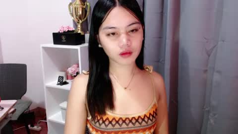 Snapshot of alexandralovely_9 chatting on 07-27-26, 09:44 Andrea online show from 07-27-26, 09:44