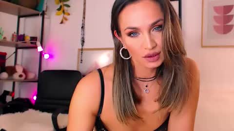 alexandrawooow online show from 04-20-26, 09:38
