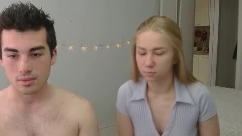 Snapshot of alexarti chatting on 10-11-25, 04:22 Alex online show from 10-11-25, 04:22