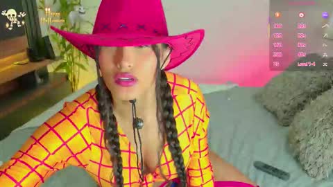 laurens online show from 10-31-25, 03:07