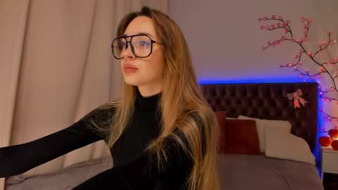 Snapshot of alexawilds chatting on 11-02-25, 06:16 AlexaWilds online show from 11-02-25, 06:16