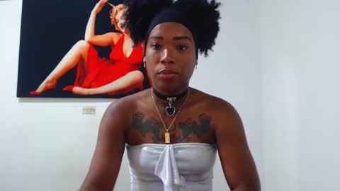 alexia_sinclaire24 online show from 10-05-25, 09:13