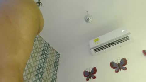 Snapshot of alexiacarson chatting on 10-02-25, 04:36 AlexiaCarson online show from 10-02-25, 04:36