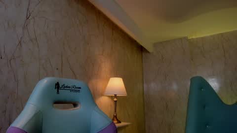 Snapshot of alexiacooperr chatting on 12-24-24, 03:05 Alexiaa Online 1430 to 2100 GMT-5 online show from 12-24-24, 03:05