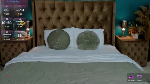 Snapshot of alexiisocean chatting on 10-31-25, 06:14 Alexis online show from 10-31-25, 06:14