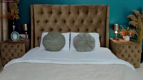 Snapshot of alexiisocean chatting on 11-19-25, 06:24 Alexis online show from 11-19-25, 06:24