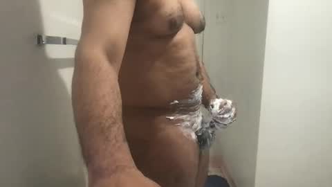 Snapshot of alexis69mm chatting on 04-03-26, 03:04 Alex online show from 04-03-26, 03:04