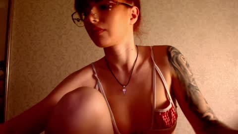 Snapshot of alexis_smit chatting on 12-27-24, 09:22 Alexis online show from 12-27-24, 09:22