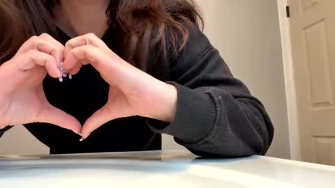 Snapshot of alexislove8 chatting on 11-13-25, 03:22 alexislove8 online show from 11-13-25, 03:22