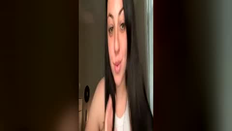 alexislove8 online show from 06-25-26, 06:01