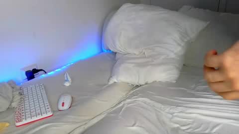 Snapshot of alexnovakk chatting on 12-27-24, 10:01 Alex online show from 12-27-24, 10:01