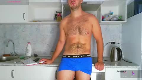 Snapshot of alexnovakk chatting on 09-11-25, 07:41 Alex online show from 09-11-25, 07:41