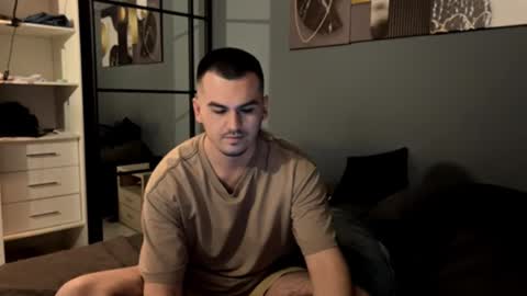 Alex online show from 03-12-26, 08:37