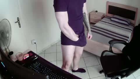 Snapshot of alexthepro00 chatting on 06-29-26, 05:02 alexthepro00 online show from 06-29-26, 05:02