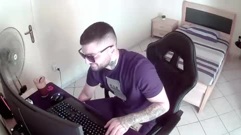 Snapshot of alexthepro00 chatting on 07-21-26, 03:36 alexthepro00 online show from 07-21-26, 03:36