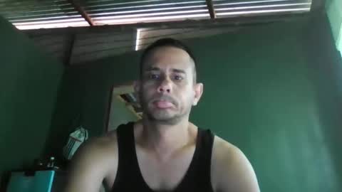 Snapshot of alextico1 chatting on 06-08-26, 01:44 Alex online show from 06-08-26, 01:44