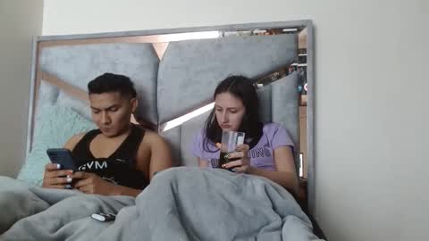 alex y luisa online show from 09-26-25, 03:49