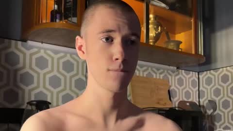 Snapshot of alexwos chatting on 12-18-24, 12:54 Alex online show from 12-18-24, 12:54