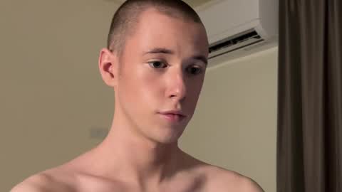 Snapshot of alexwos chatting on 12-27-24, 04:36 Alex online show from 12-27-24, 04:36