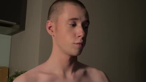 Snapshot of alexwos chatting on 01-09-25, 10:41 Alex online show from 01-09-25, 10:41