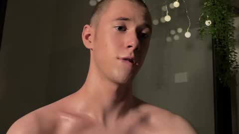 Snapshot of alexwos chatting on 02-10-25, 10:09 Alex online show from 02-10-25, 10:09