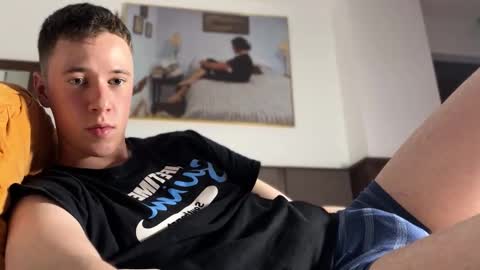 Snapshot of alexwos chatting on 02-10-26, 08:29 Alex online show from 02-10-26, 08:29