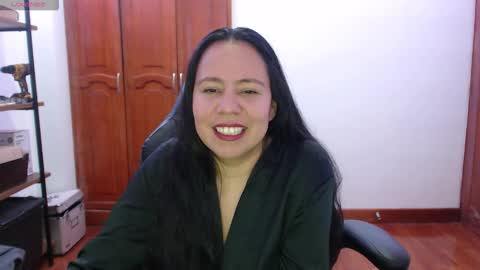 Snapshot of alexxandra20 chatting on 10-11-25, 03:50 alexa online show from 10-11-25, 03:50
