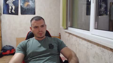 Snapshot of alexxgorilla chatting on 11-27-25, 05:26 alexxgorilla online show from 11-27-25, 05:26