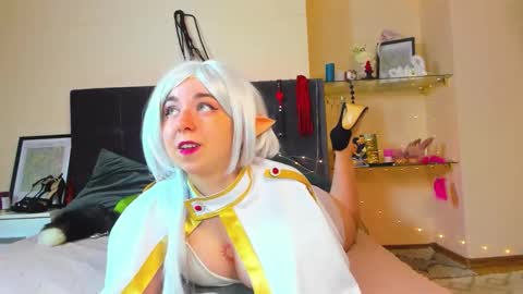 Snapshot of alexxisskyy chatting on 05-19-26, 05:25 Alexsy online show from 05-19-26, 05:25