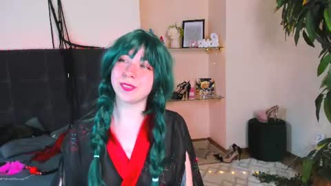 Snapshot of alexxisskyy chatting on 06-19-26, 05:50 Alexsy online show from 06-19-26, 05:50