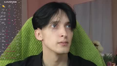 Snapshot of alexxone_ chatting on 09-15-25, 12:38 Alex online show from 09-15-25, 12:38